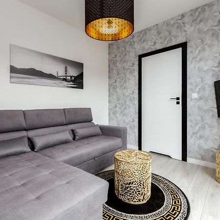 غدينيا Apartport Nowoczesne Apartamenty المظهر الخارجي الصورة