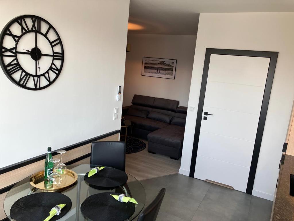 غدينيا Apartport Nowoczesne Apartamenty المظهر الخارجي الصورة